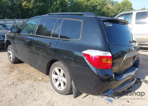 2010 Toyota Highlander Base V6 из США, поврежденный, VIN 5TDBK3EH3AS025766